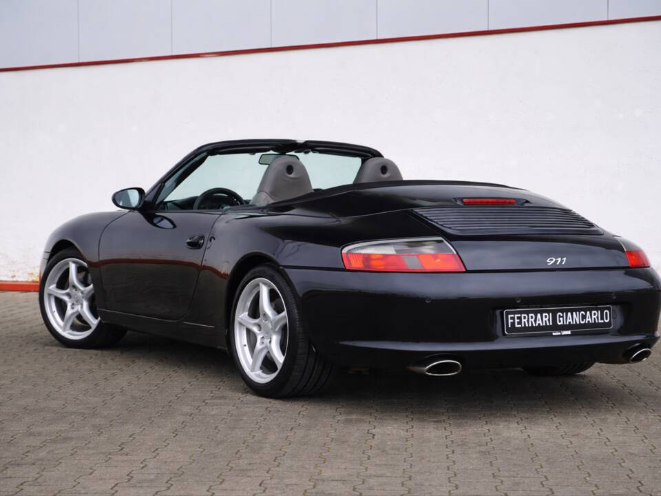 Afbeelding 6/50 van Porsche 911 Carrera 4 (2003)