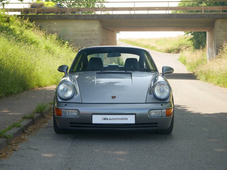 Immagine 5/31 di Porsche 911 Carrera 4 (1989)