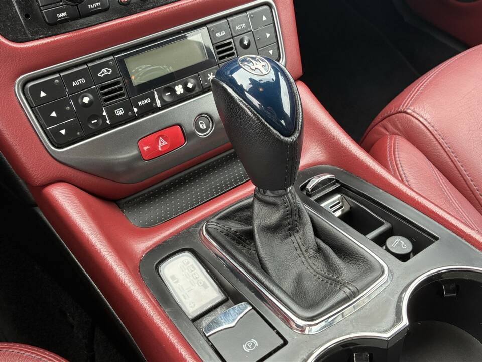 Immagine 17/39 di Maserati GranTurismo 4.2 (2008)