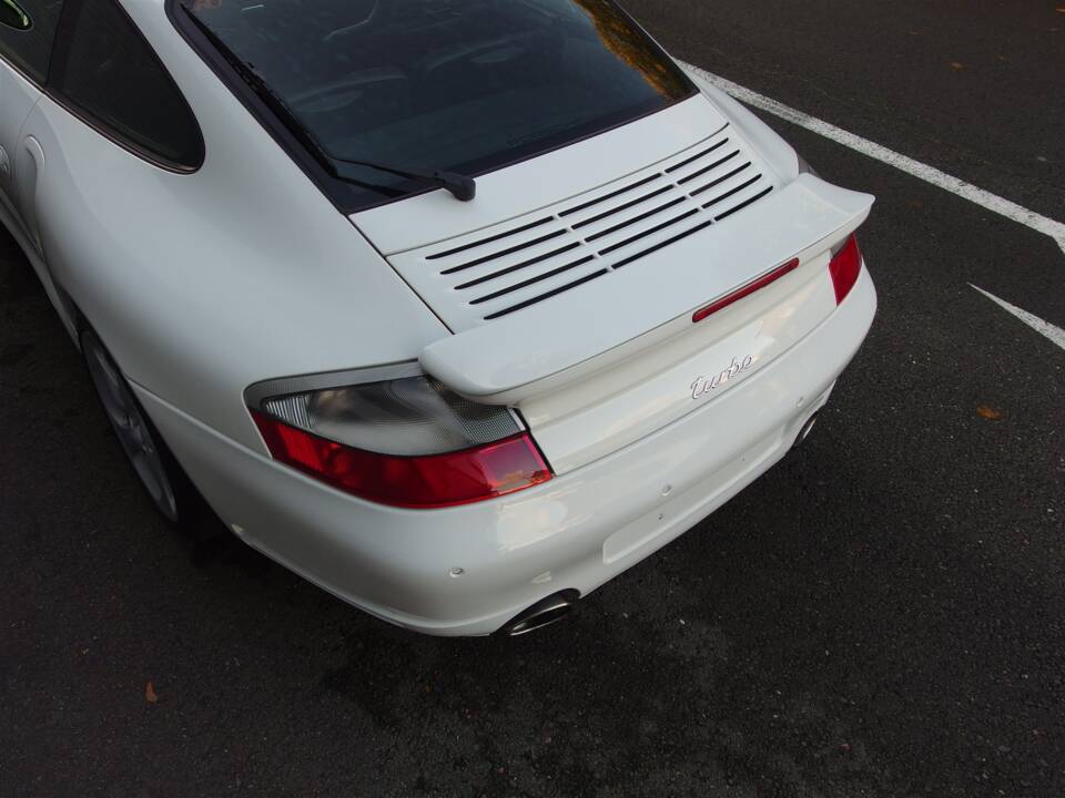 Bild 19/99 von Porsche 911 Turbo (2004)