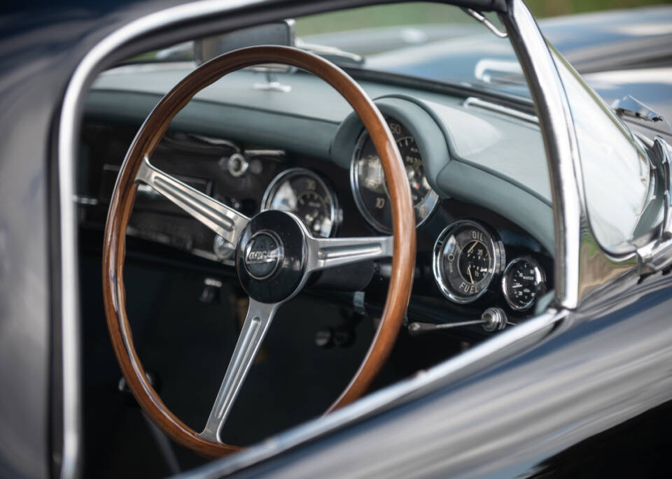 Image 22/25 of Lancia Aurelia B24 Spider &quot;America&quot; (1955)