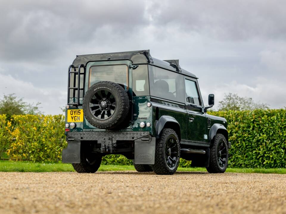 Imagen 27/33 de Land Rover Defender 90 (2015)
