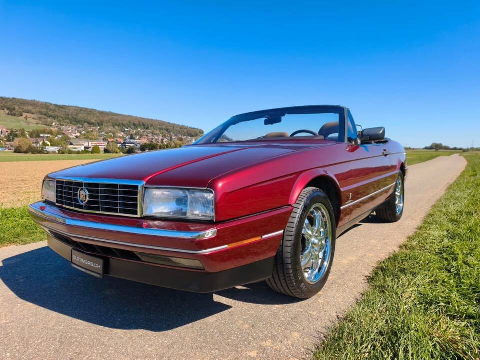 Bild 24/31 von Cadillac Allanté (1989)