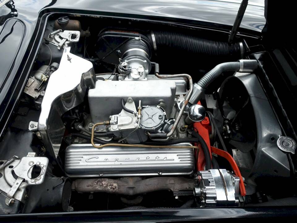 Image 25/36 of Chevrolet Corvette (1961)