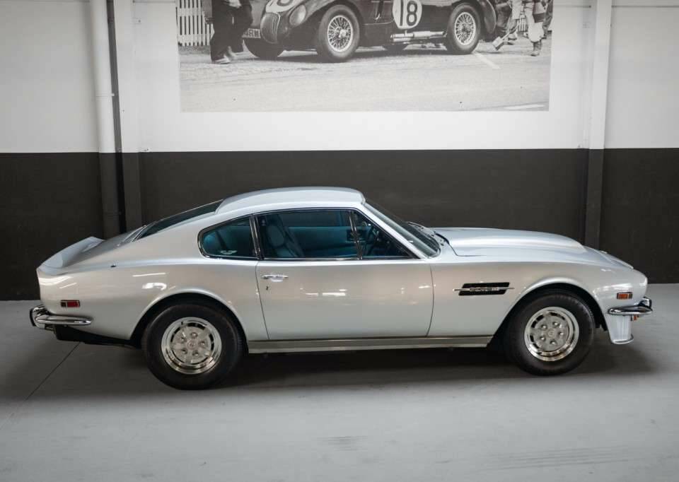 Bild 31/50 von Aston Martin V8 (1978)