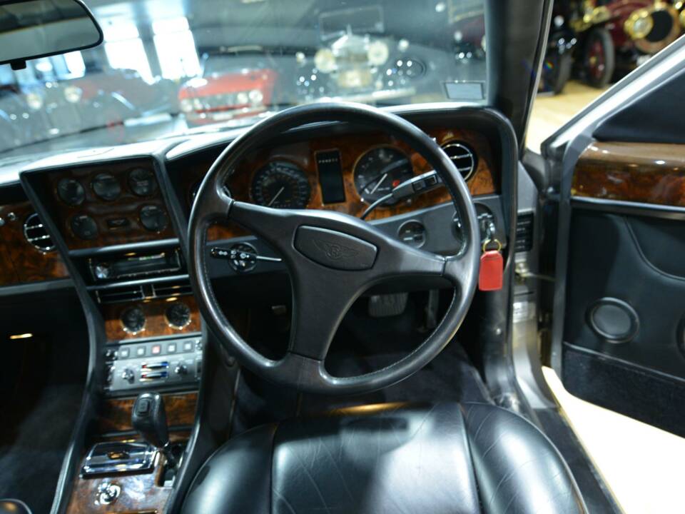 Image 31/50 of Bentley Continental R (1992)