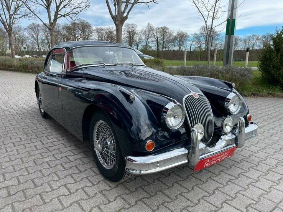 Image 3/18 of Jaguar XK 150 3.4 S FHC (1961)