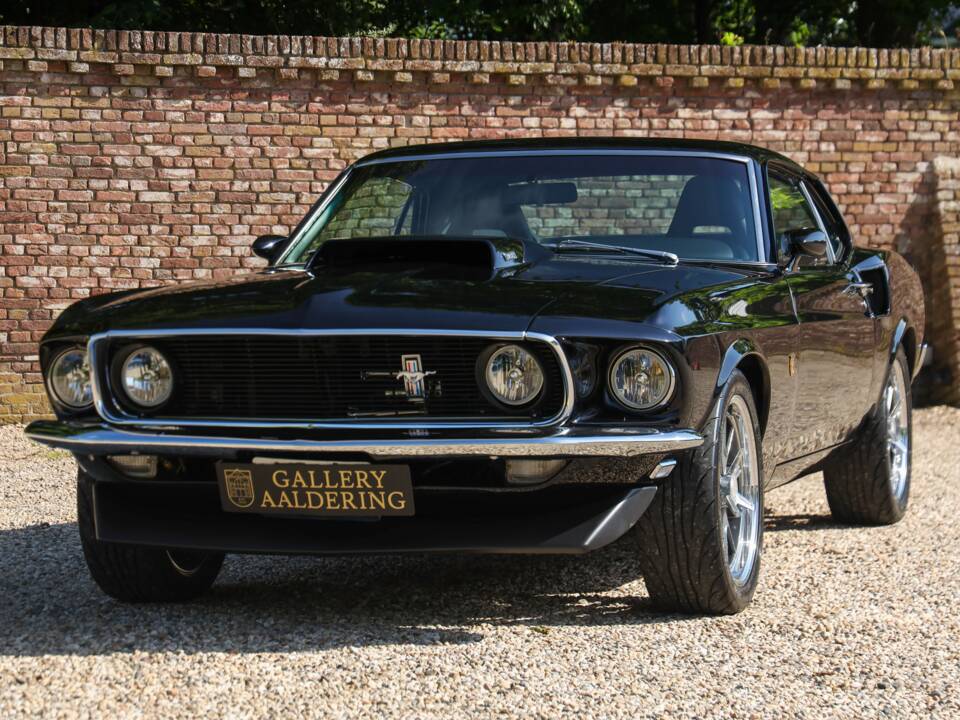 Image 7/50 of Ford Mustang 302 (1969)