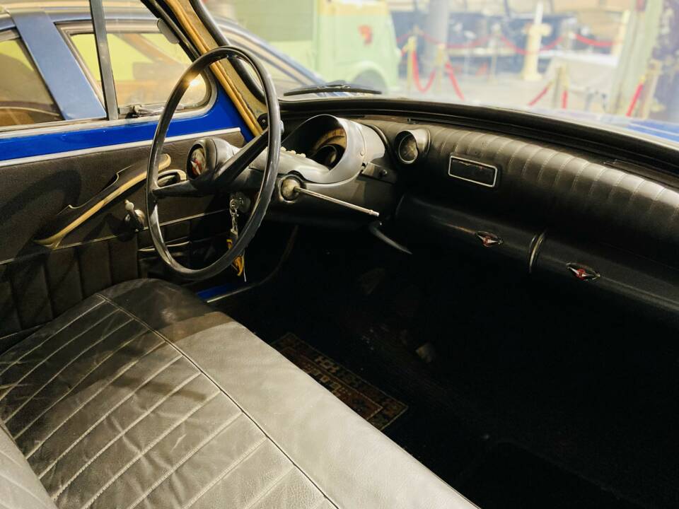 Bild 3/4 von Panhard PL 17 L1 Standard (1959)