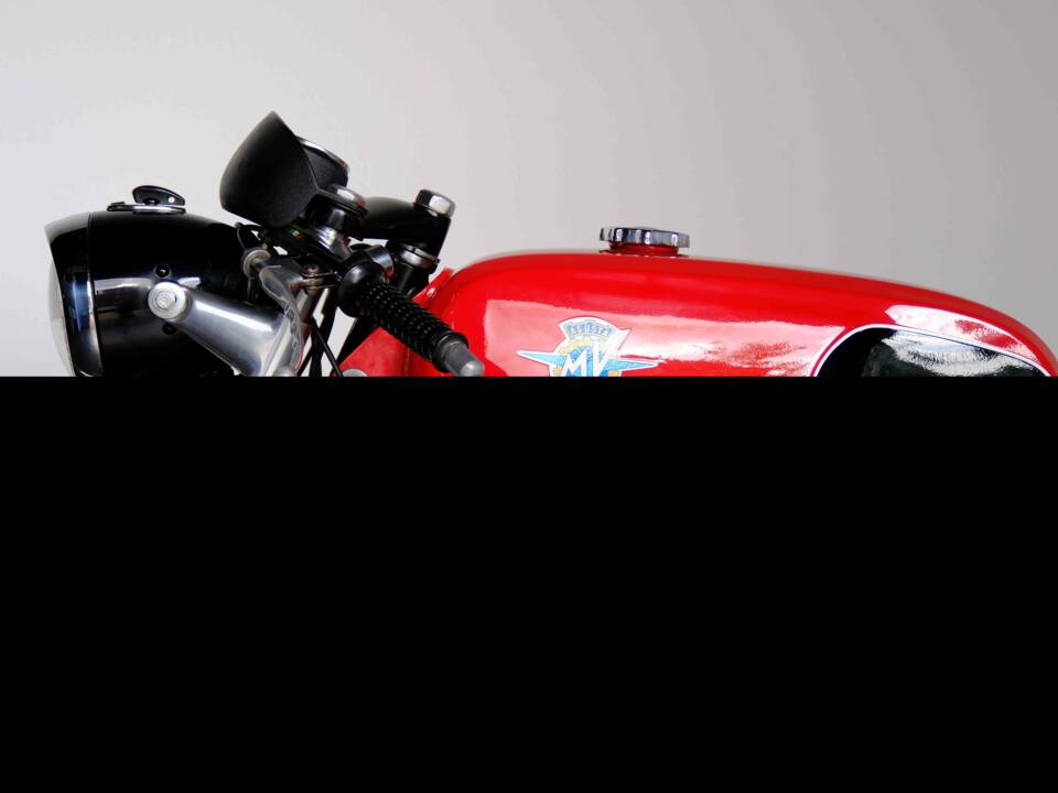 Afbeelding 38/58 van MV Agusta 125 GT (1969)