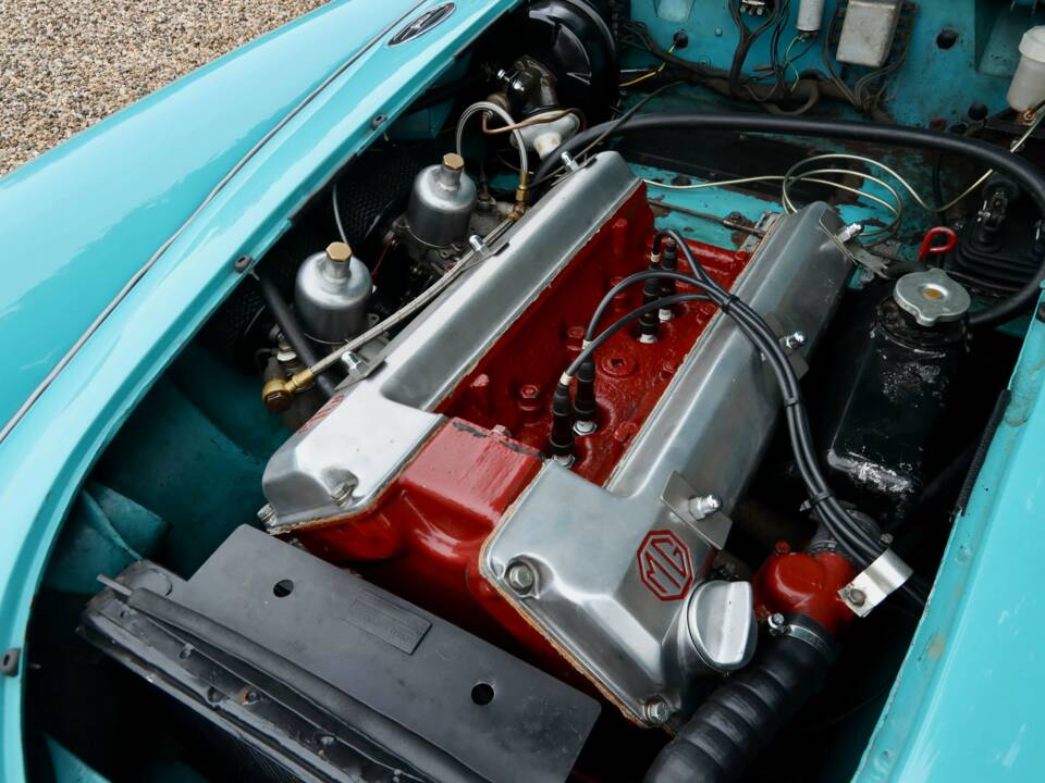 Imagen 37/50 de MG MGA Twin Cam (1959)