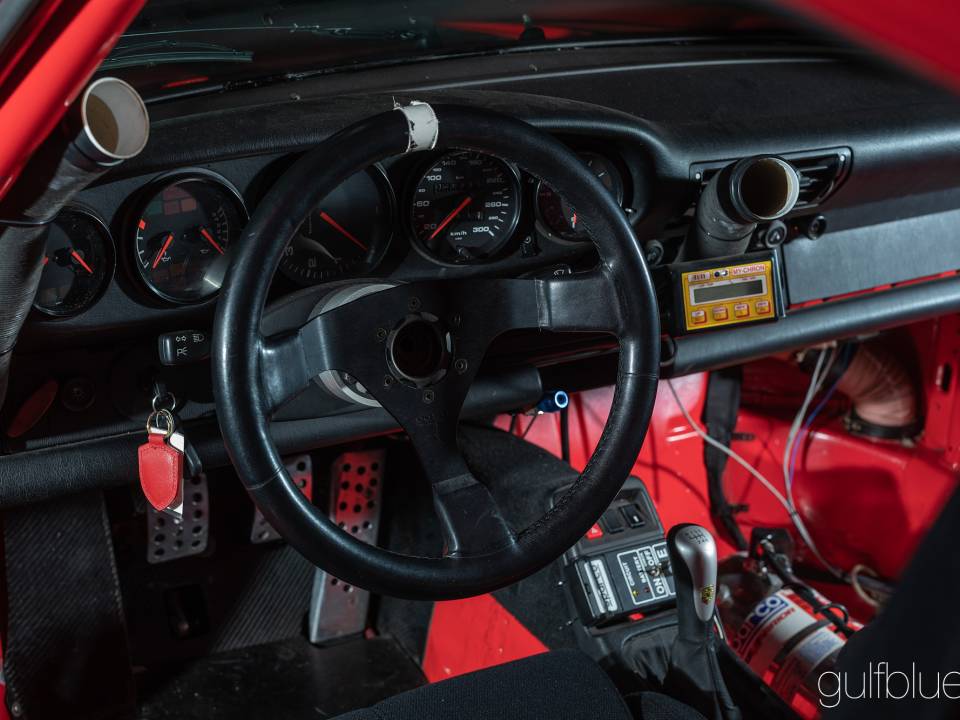 Image 7/49 of Porsche 911 Carrera RS Clubsport (1995)