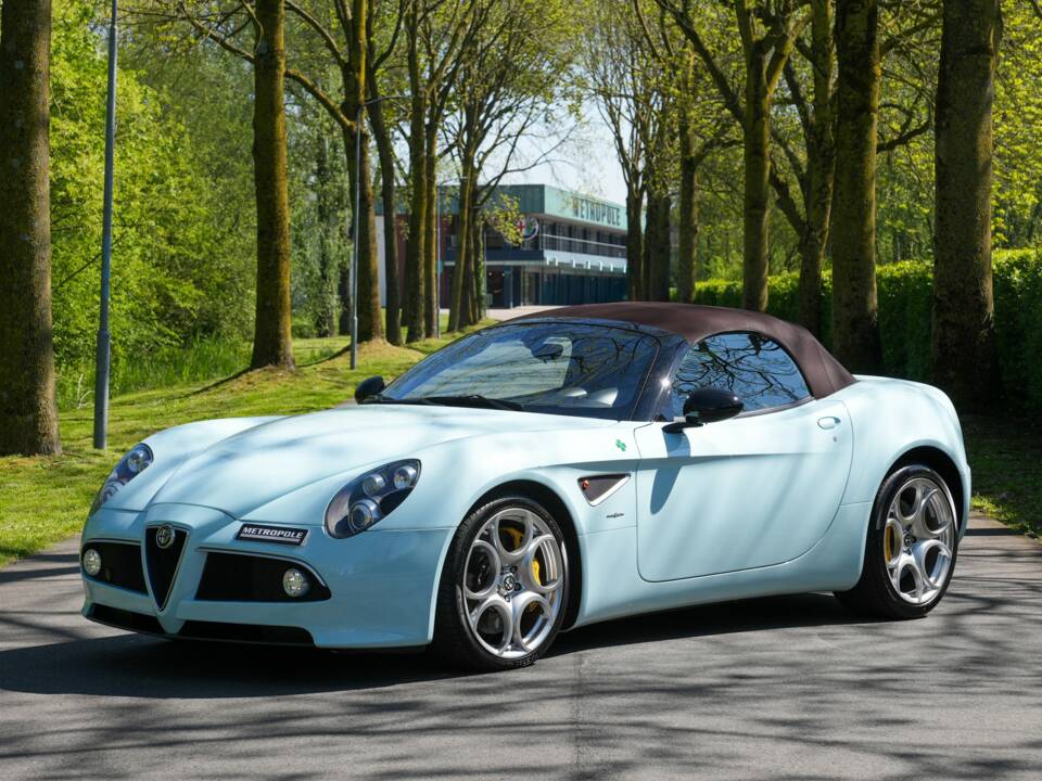 Image 6/40 of Alfa Romeo 8C Spider (2009)