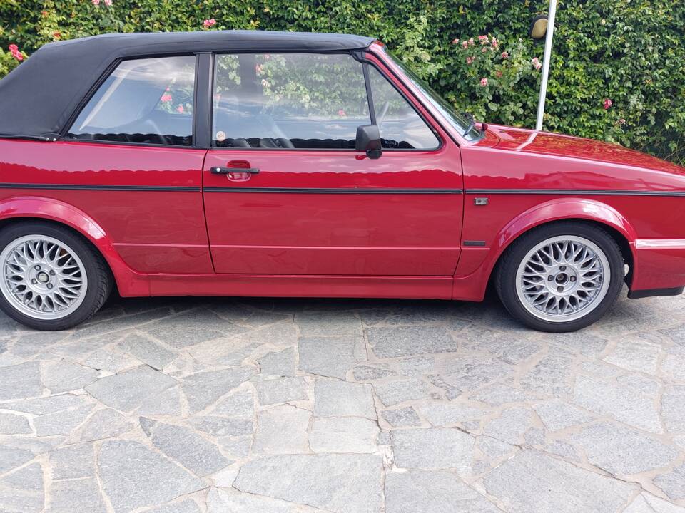 Image 49/55 de Volkswagen Golf Mk I Convertible 1.6 (1990)