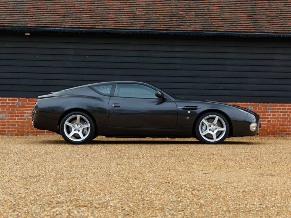 Bild 3/50 von Aston Martin DB 7 Zagato (2004)