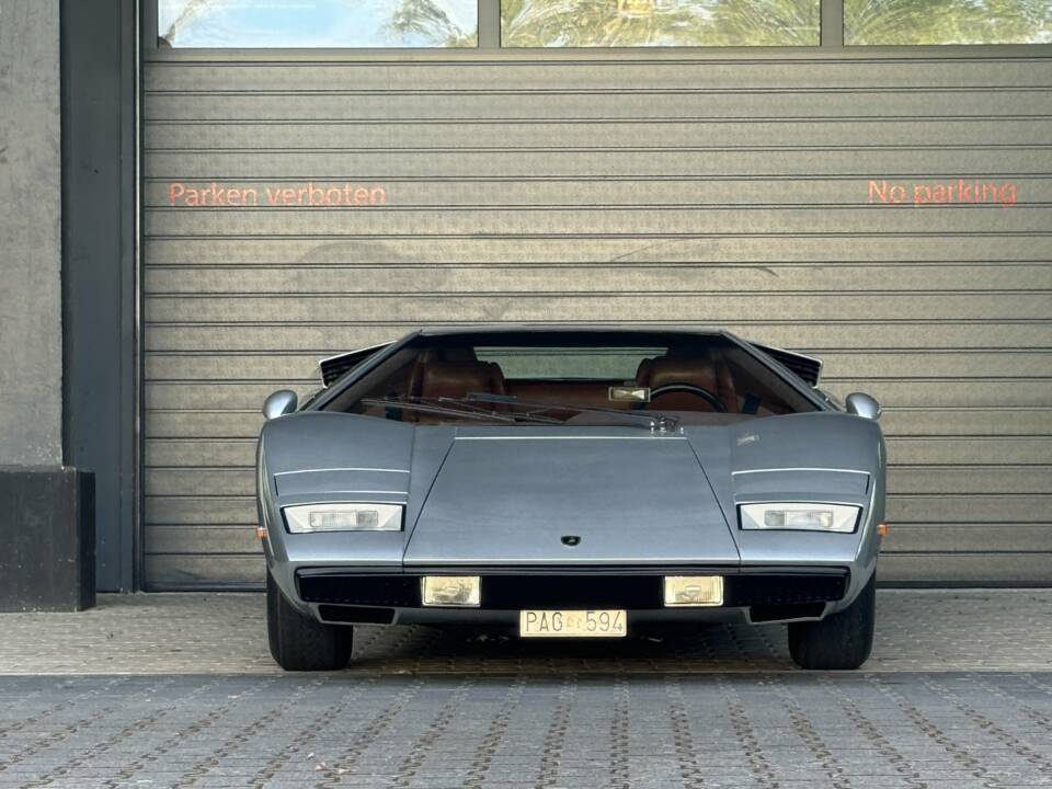 Afbeelding 30/45 van Lamborghini Countach LP 400 (1975)