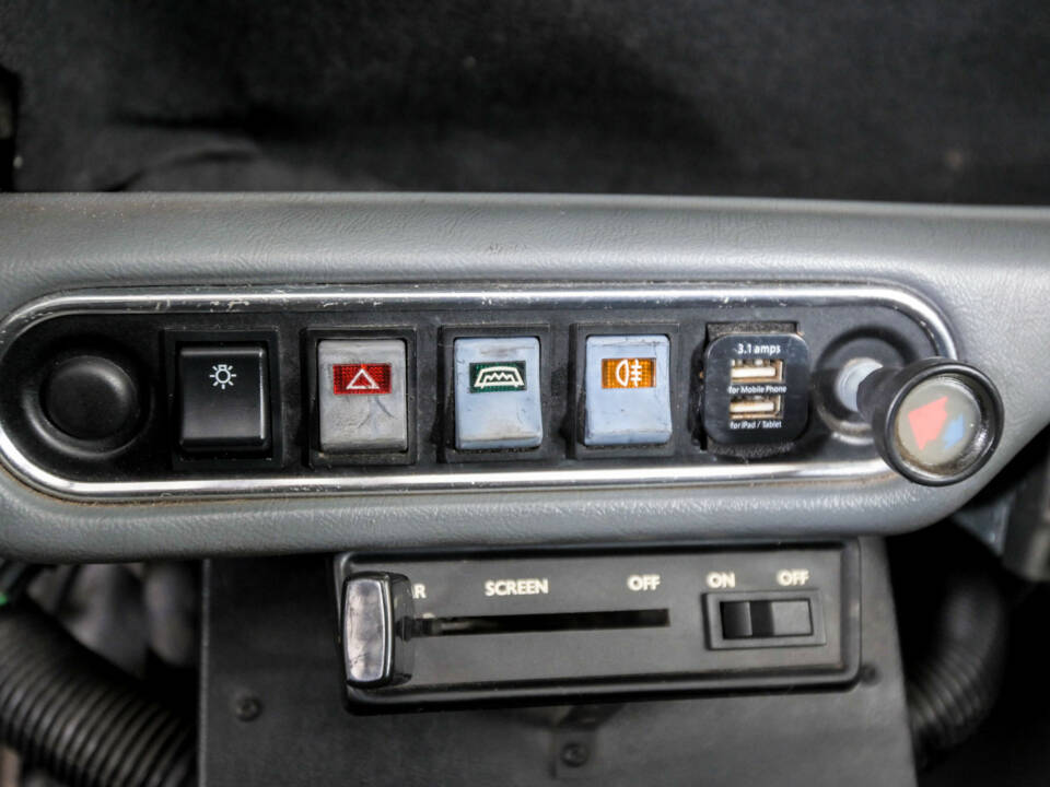 Bild 21/50 von Rover Mini 1.3i (1993)