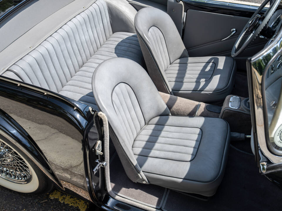 Immagine 20/28 di Daimler SP 250 (1961)