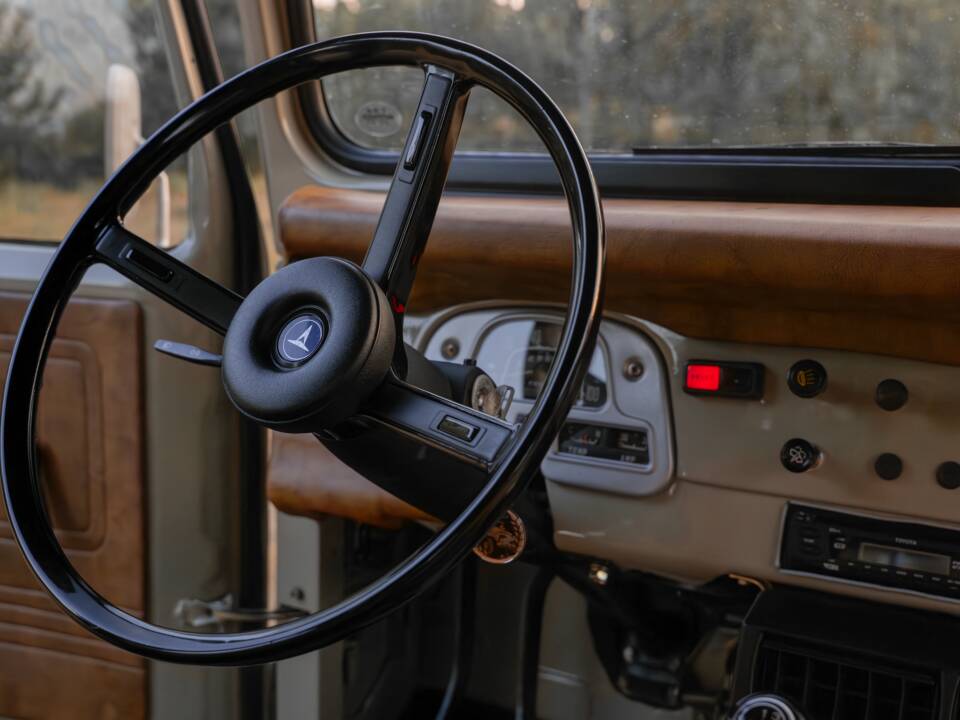 Imagen 18/25 de Toyota Land Cruiser FJ 40 (1973)