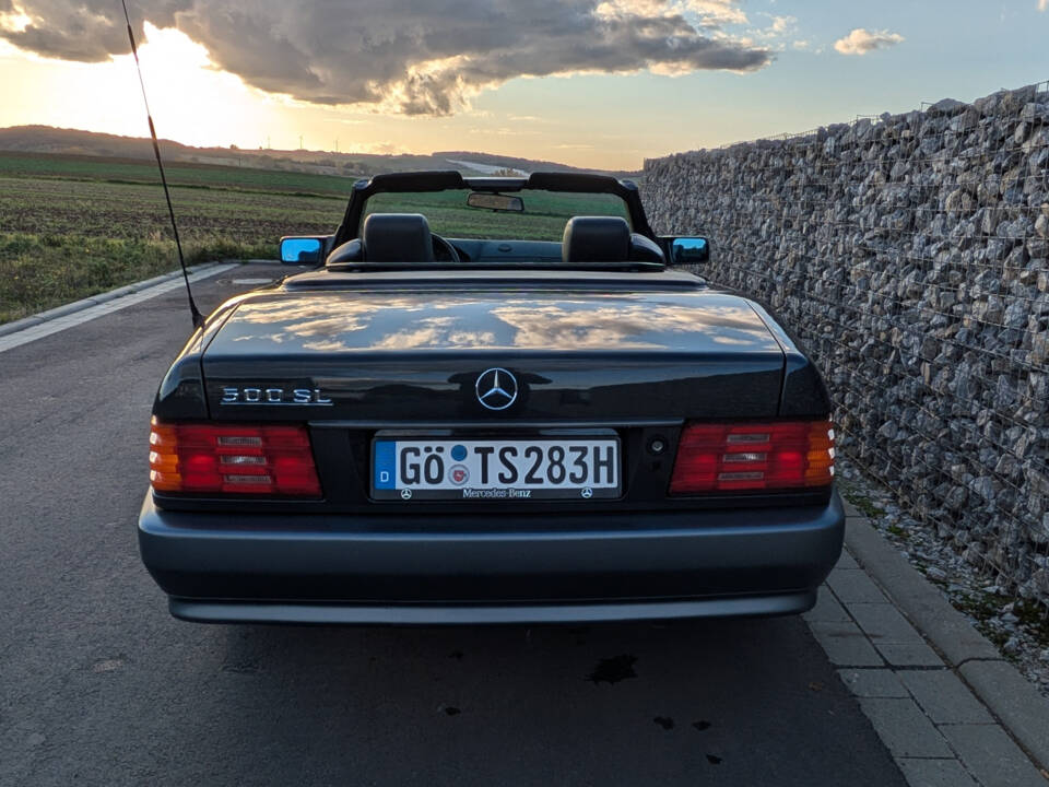 Image 6/16 of Mercedes-Benz 500 SL (1992)