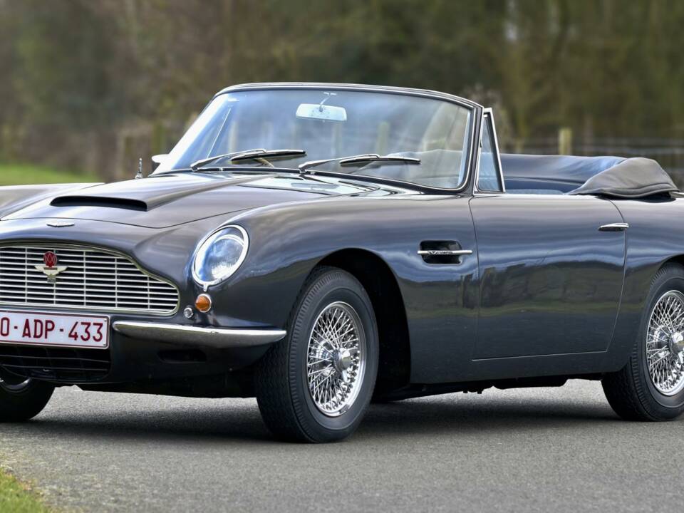 Bild 6/50 von Aston Martin DB 6 Vantage Volante (1969)