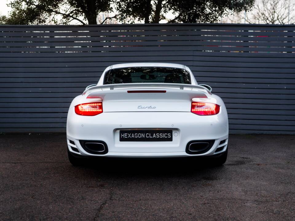Bild 13/52 von Porsche 911 Turbo (2010)
