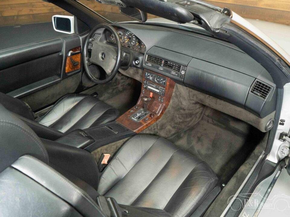 Image 10/19 de Mercedes-Benz 300 SL (1990)