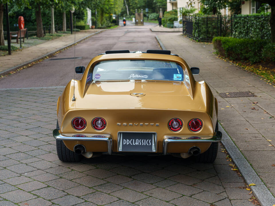 Image 6/32 of Chevrolet Corvette Stingray (1969)