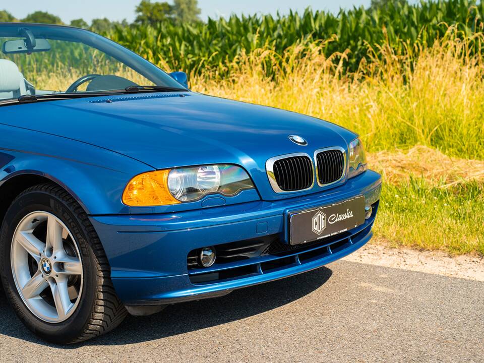 Image 5/31 of BMW 325Ci (2001)