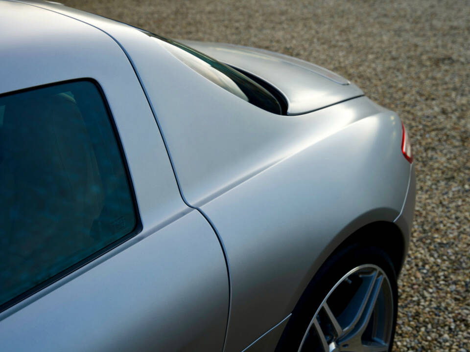 Imagen 43/50 de Mercedes-Benz SLS AMG (2011)