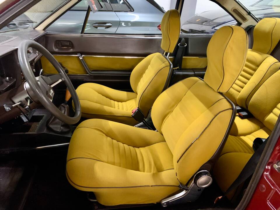 Image 6/17 of Lancia Beta Coupe 1600 (1978)