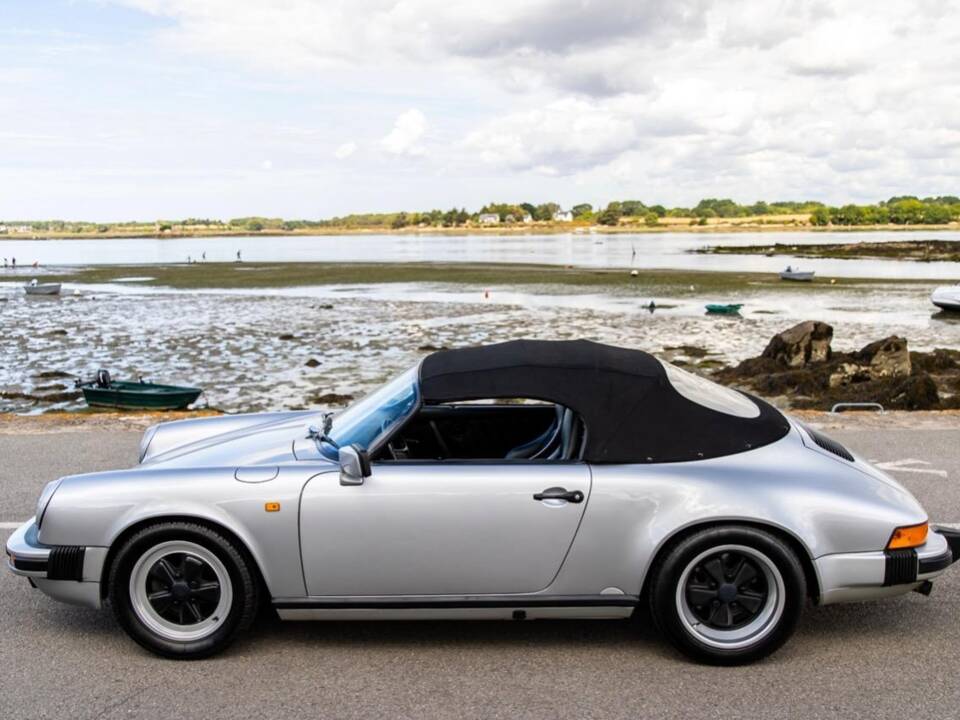 Image 9/132 of Porsche 911 Speedster 3.2 (1989)