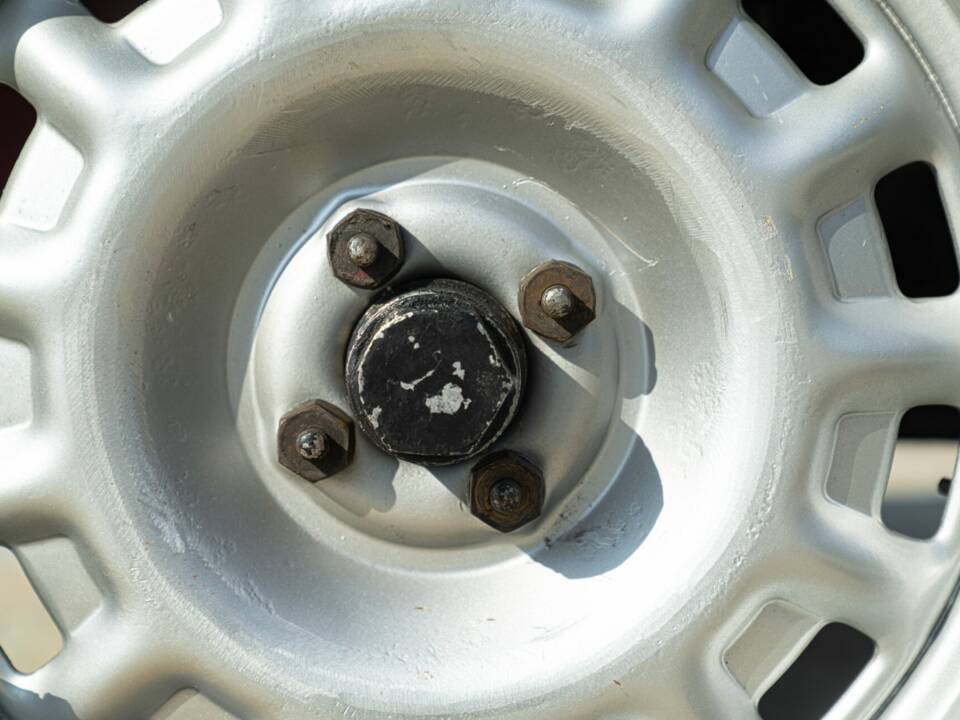 Bild 21/43 von FIAT 500 C Furgonato (1950)