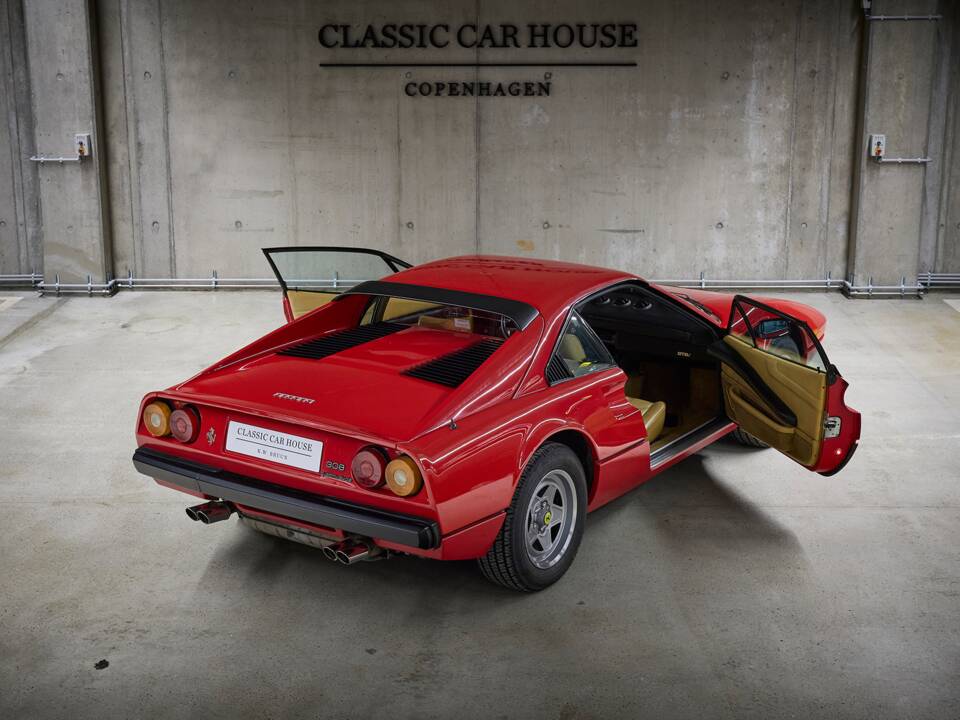 Image 10/100 of Ferrari 308 GTB Quattrovalvole (1983)