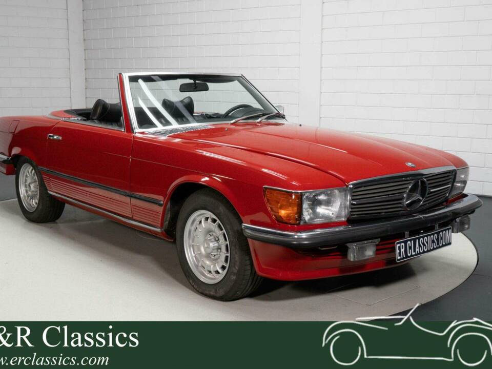 Image 1/19 of Mercedes-Benz 280 SL (1975)