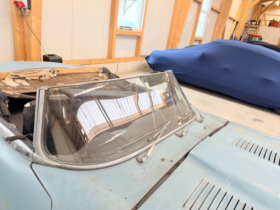 Image 37/53 de Jaguar Type E 4.2 (1967)