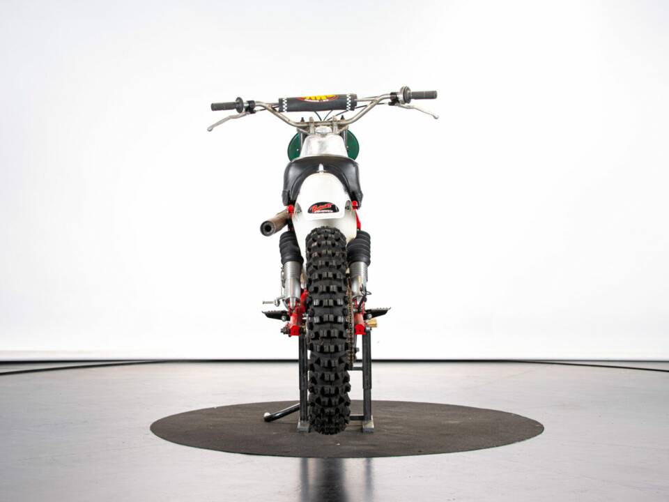 Image 3/50 of CZ 250 (1977)