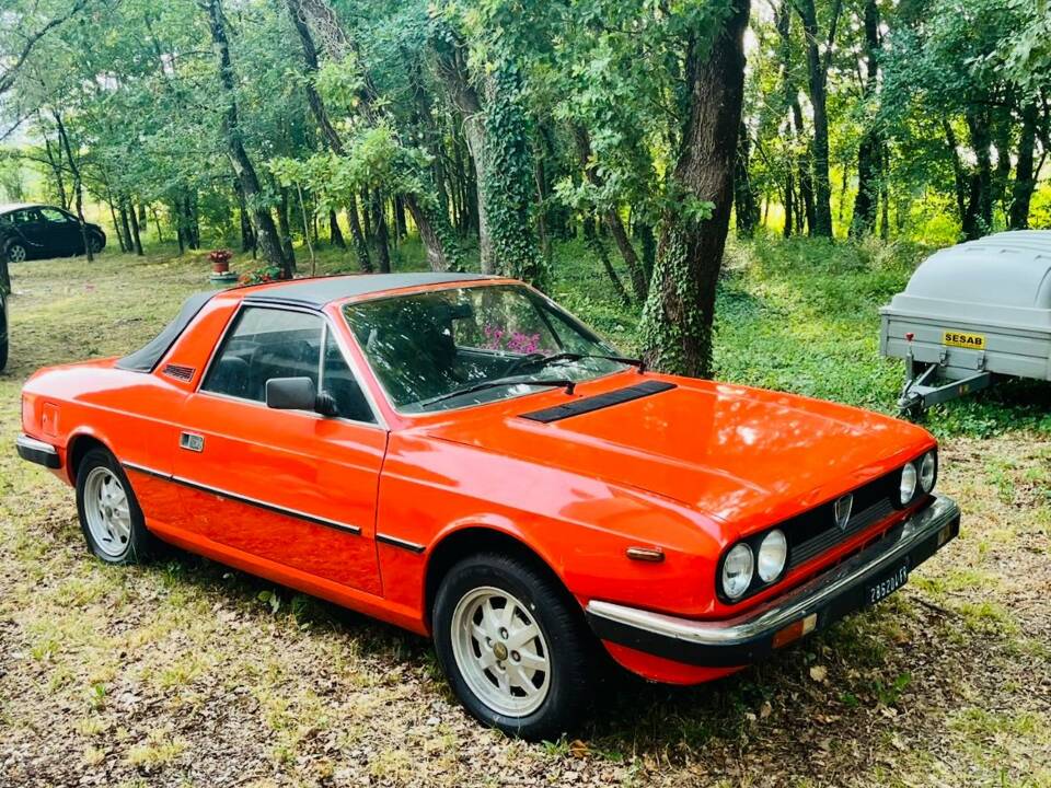 Bild 2/11 von Lancia Beta Spider 2000 (1977)