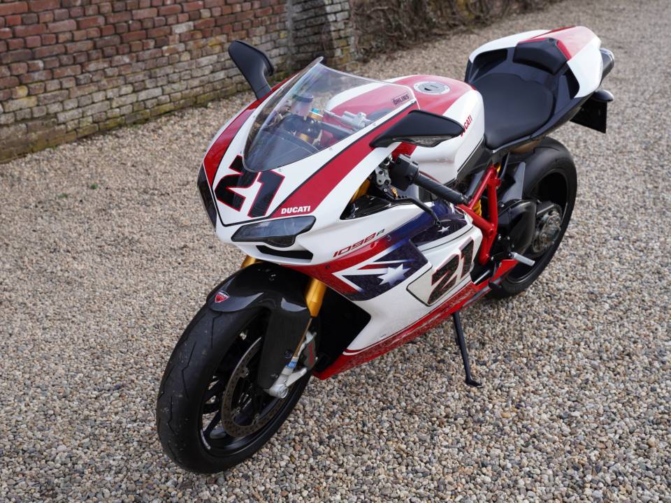 Image 23/47 of Ducati DUMMY (2009)