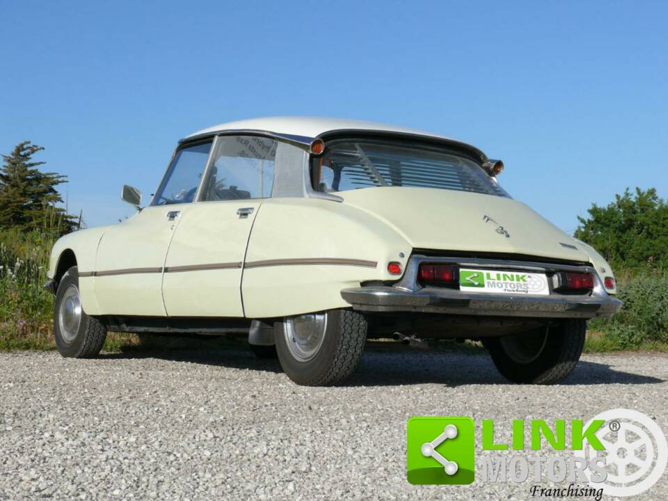 Bild 7/10 von Citroën DS 20 (1973)