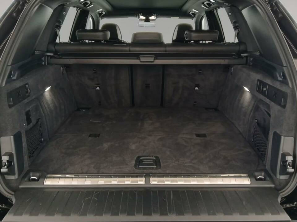Bild 9/9 von BMW X5 xDrive45e (2022)