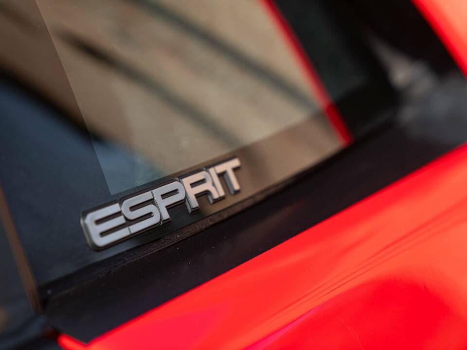 Image 16/50 of Lotus Esprit SE (1993)