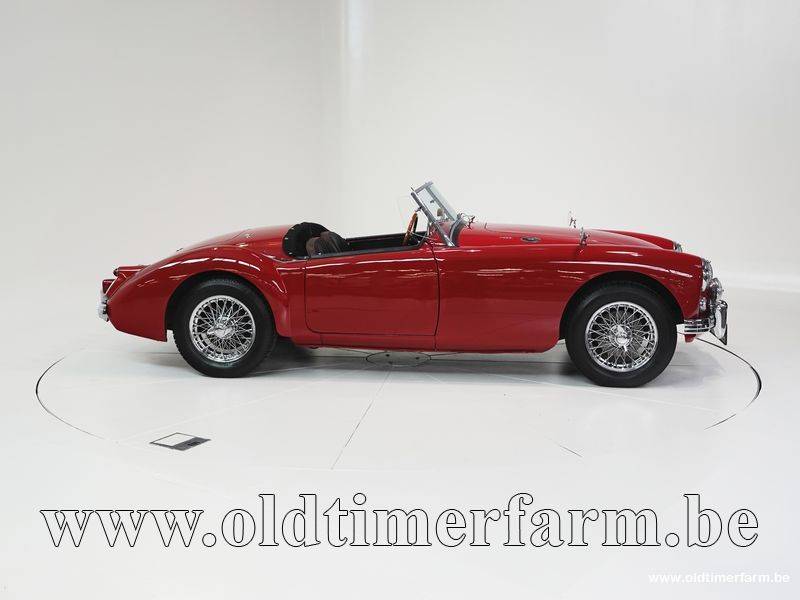 Image 6/15 of MG MGA 1600 (1961)