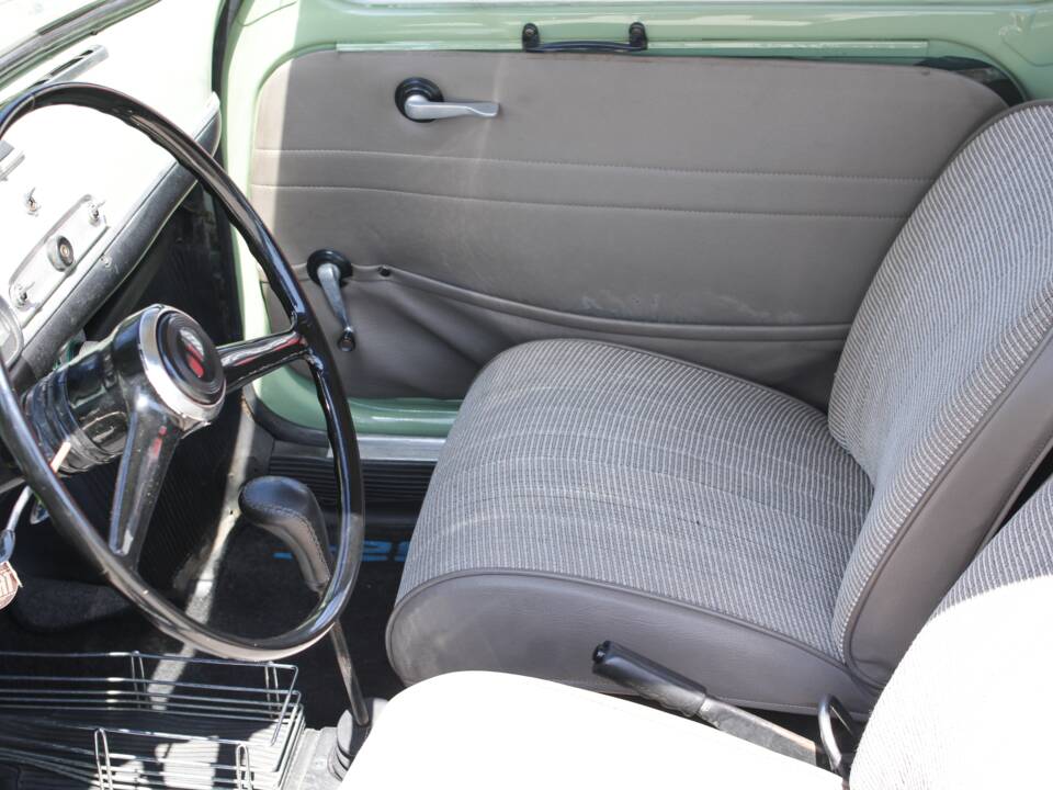 Image 13/22 of SEAT 600 E (1971)