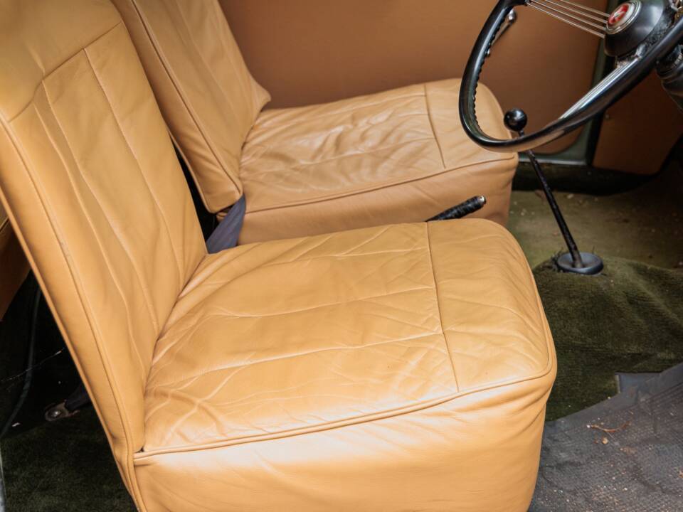 Image 4/29 of Morris Minor 1000 Tourer (1962)