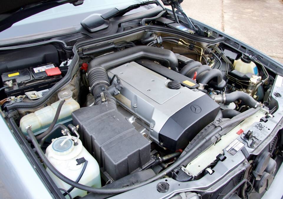 Bild 31/32 von Mercedes-Benz 280 TE (1993)