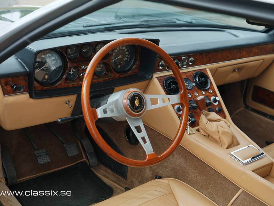 Image 20/28 of Lamborghini Espada 400 GT (1970)
