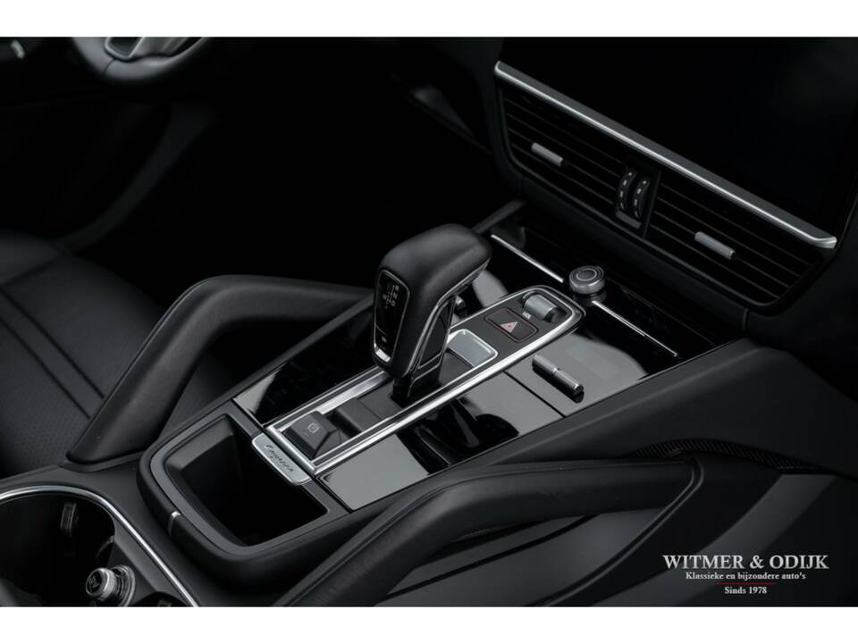 Bild 31/43 von Porsche Cayenne Coupé E-Hybrid (2020)