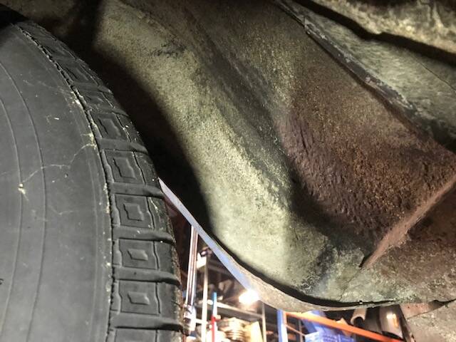 Image 68/91 of Volvo P 144 GL (1972)