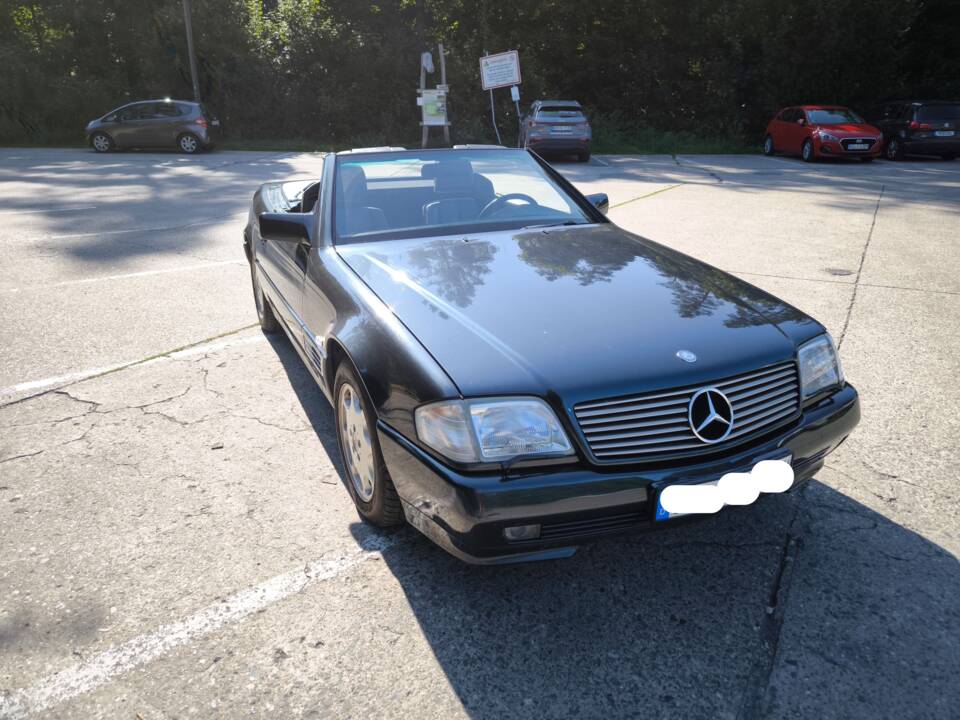 Image 3/38 of Mercedes-Benz SL 320 (1994)